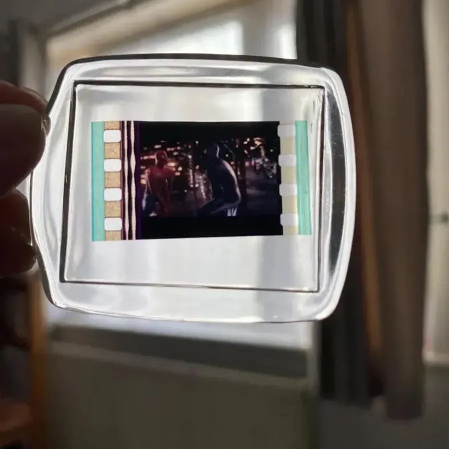 Marvels Spiderman 3 starring Toby Maguire movie key ring film cell 35mm ...