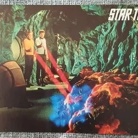 Star Trek Post Card 1150: Kirk and Spock fire their Phasers, German 1994