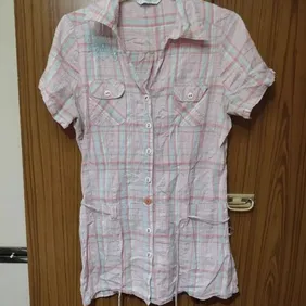 Pink Shirt New Look Size 14 Would also fit a 12  as smaller fitting Worn a few times pretty shirt ha