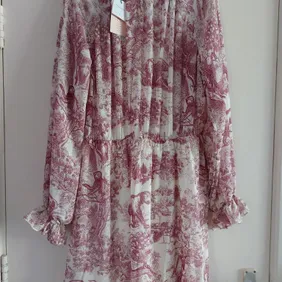 BNWT Missguided high neck purple leopard and monkey print dress. Would go lovely with leggings