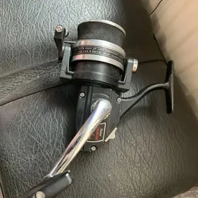 ISUZU CHARGER X-4 FIXED SPOOL REEL.