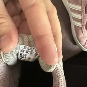 Child Uk 9 adidas trainers, hardly worn as can see in photos 