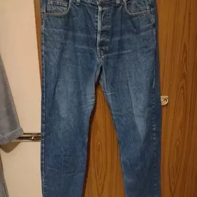 mens jeans from jackerton size l Good quality jeans worn once dark blue with slight distressed look 