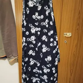 clockhouse floral long dress size 12 -14 worn once navy floral dress has button front  and tie shoul