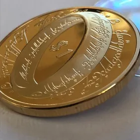 New Lord of the Rings coin from New Zealand comes in a protective plastic case the coin is Gold plat