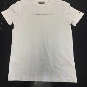 Tommy Hilfiger white TShirt size 164