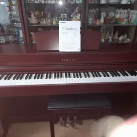 Yamaha 535 clavinova piano in excellent new condition  I'm sorry to see it go  but I just can not co