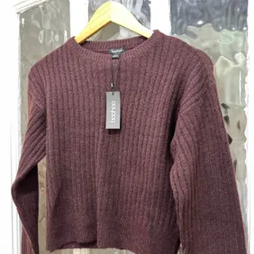 Bohoo soft rib knit crop jumper.new with tag.small in size 8 uk