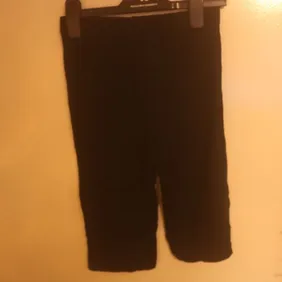 brand new women cropped trousers size 6 black   picture just for display u will receive new sealed i