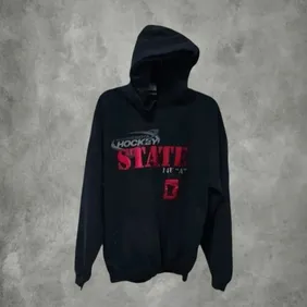 Cozy Minnesota Hockey Black & Red Fleece Hoodie L - Drawstring MissingA preloved and cozy black flee