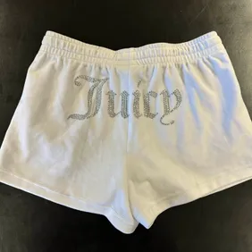 Juicy couture white shorts