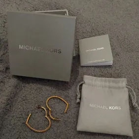 Micheal kors ear ring