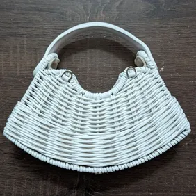 Cool Breeze Woven Rattan Fan Bag - Perfect Summer Accessory!