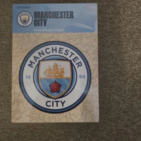 Manchester City Crest Wooden Puzzle (new ) 500 pieces