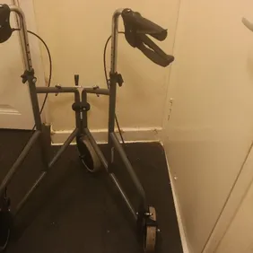 new 3 wheel walker for elderly people and disabled people