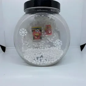 Spongebob Squarepants snow globe figure toy Christmas present