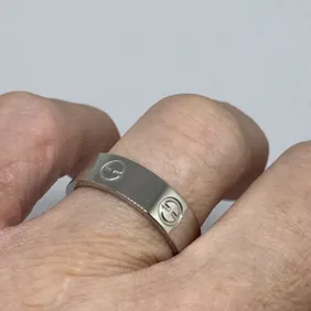 Cartier. Women’s silver colour band Love ring top fashion style luxury 