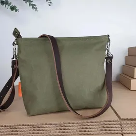 Olive Elegance: Women's Lightweight Canvas Shoulder Bag