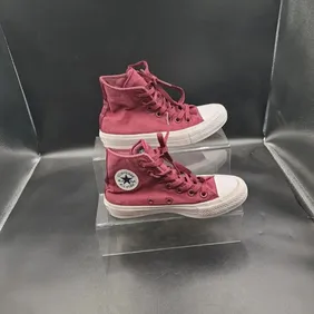 Unisex Converse Chuck Taylor Trainers In Burgundy M3/W5 