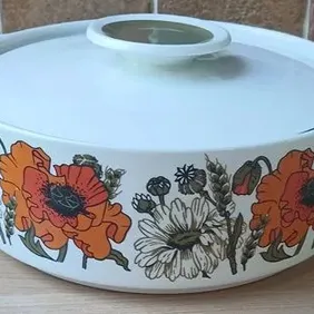 J&G Meakin 'Poppy' Vegetable Dish, Tureen, retro, 1970s, vintage