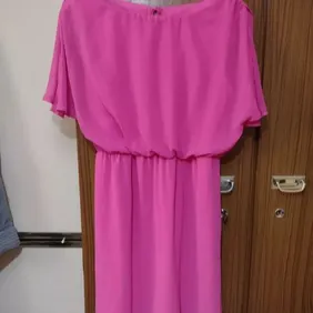 Pink Chiffon Dress Size 12  nice dress from primark is lined with chiffon outer has ruching on the s