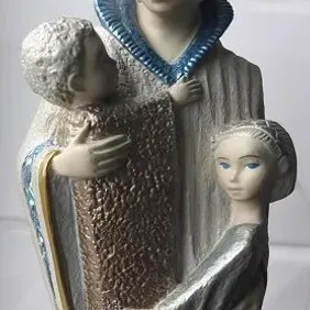 WOMAN WITH CHILDREN Figurine, Ivory Princess, vintage, Shabby Chic, retro