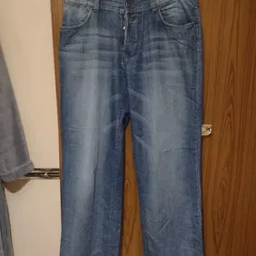 men's hamnett jeans. really nice soft material jeans very good quality only worn once  they are abou