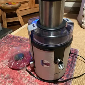 Phillips Juicer. Brushed stainless steel and in excellent condition. Very well looked after, never i