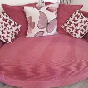 Cozy Pink 3-Seater Cuddler - Minor Flaw, Major Comfort!