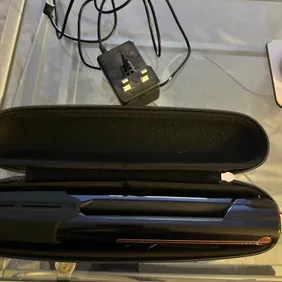 Babyliss Cordless Hair Straightener - Barely Used, Accessories IncludedGently used once BaByliss cor