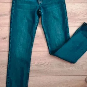 zara woman's jeans uk8 Eu36 in perfect condition 